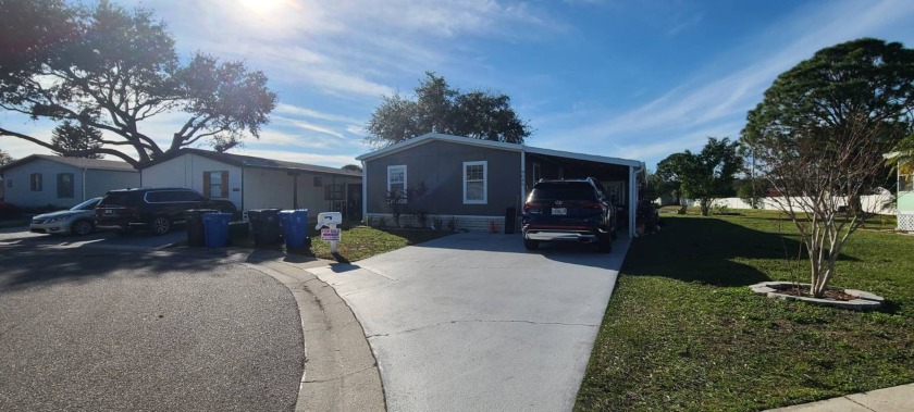 WATERFRONT/ALLAGE/PARKFEE$620/4BD2BA/1500+SQFT  Welcome to your - Beach Home for sale in Tampa, Florida on Beachhouse.com