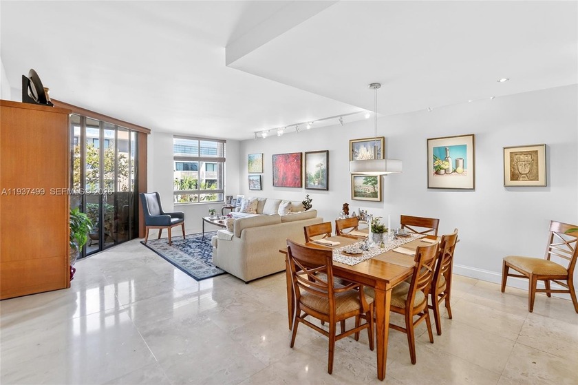 Stunning residence filled with abundant natural light throughout - Beach Condo for sale in Key Biscayne, Florida on Beachhouse.com