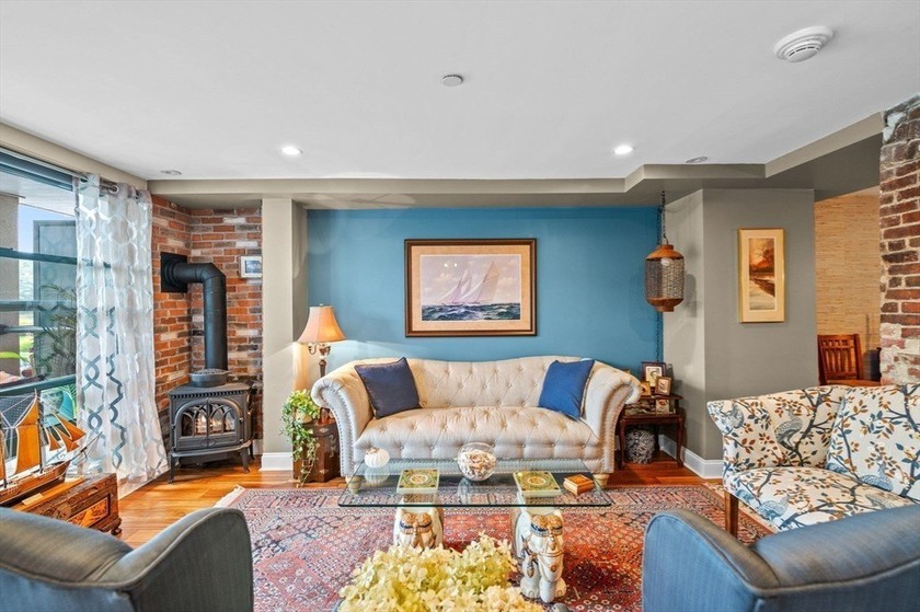 Gorgeous waterfront condo at coveted Hatter's Point, a premier - Beach Condo for sale in Amesbury, Massachusetts on Beachhouse.com