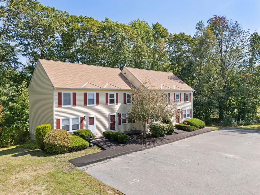 Welcome to Powder Mill Condos, one of the best kept secrets in - Beach Condo for sale in Kennebunk, Maine on Beachhouse.com