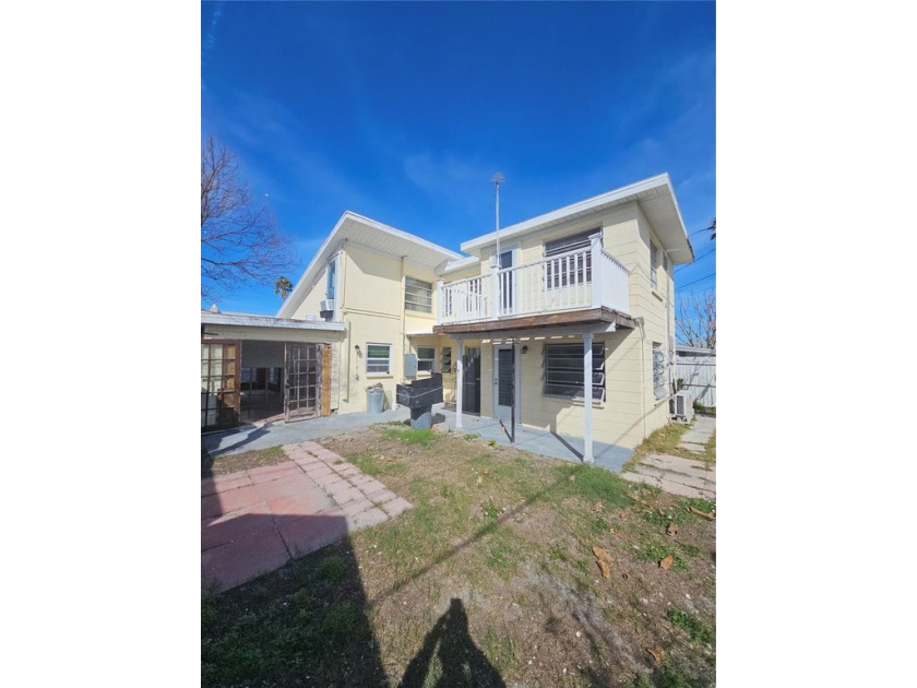 Incredible opportunity to own a versatile income-producing - Beach Townhome/Townhouse for sale in Madeira Beach, Florida on Beachhouse.com