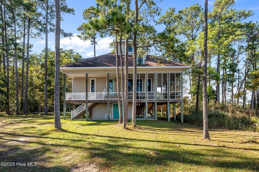 Welcome to this inviting waterfront retreat located in the - Beach Home for sale in Oriental, North Carolina on Beachhouse.com