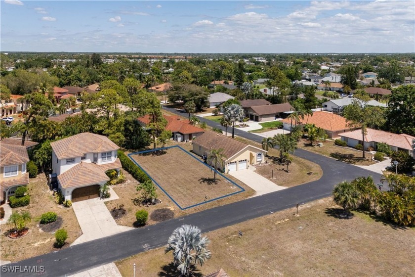 Here's your chance to own a residential lot in the highly - Beach Lot for sale in Bonita Springs, Florida on Beachhouse.com