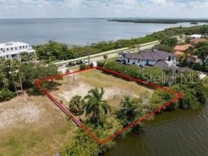 BEAUTIFUL VACANT LOT ON ALLIGATOR LAKE WITH A SMALLER PARCEL - Beach Lot for sale in Safety Harbor, Florida on Beachhouse.com