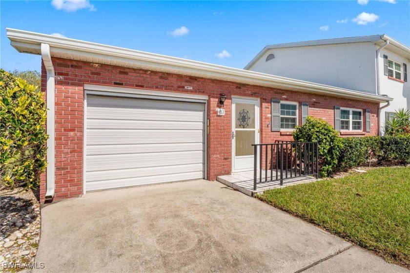 If you are looking for THE best deal in all of South Fort Myers - Beach Condo for sale in Fort Myers, Florida on Beachhouse.com