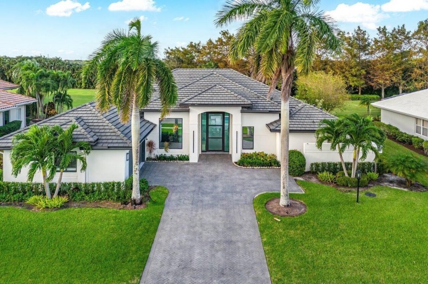 Stunning, fully renovated 3 BD, 3.5 BA plus den in primary, home - Beach Home for sale in Boca Raton, Florida on Beachhouse.com