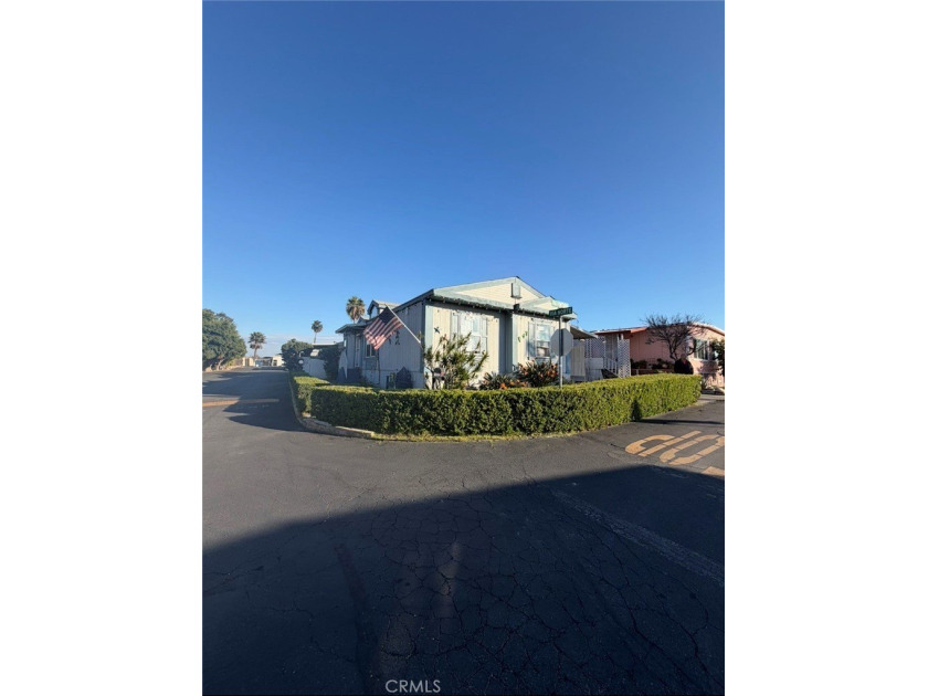 Move-in ready and beautifully maintained, this charming - Beach Home for sale in Long Beach, California on Beachhouse.com
