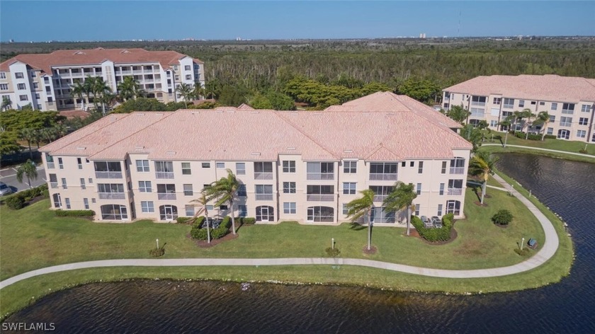 3 Bedroom condo located in Lexington Country Club's Lake Village - Beach Condo for sale in Fort Myers, Florida on Beachhouse.com