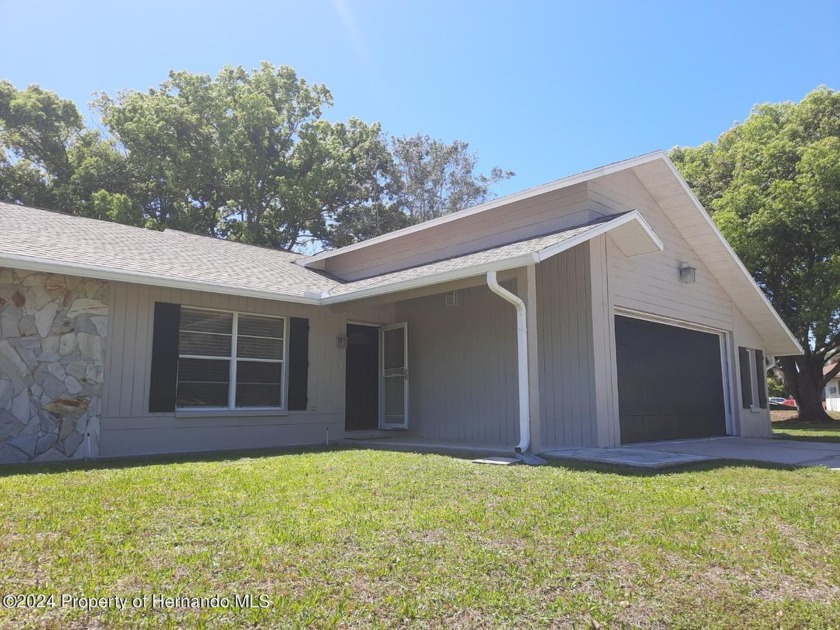 Gorgeous Remodel in The Beautiful Heather community* Interior is - Beach Home for sale in Weeki Wachee, Florida on Beachhouse.com