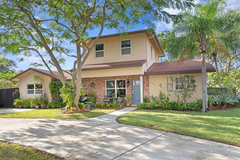 GORGEOUS SINGLE FAMILY HOME |  CORNER LOT | IN-LAW SUITE | NO - Beach Home for sale in Boca Raton, Florida on Beachhouse.com