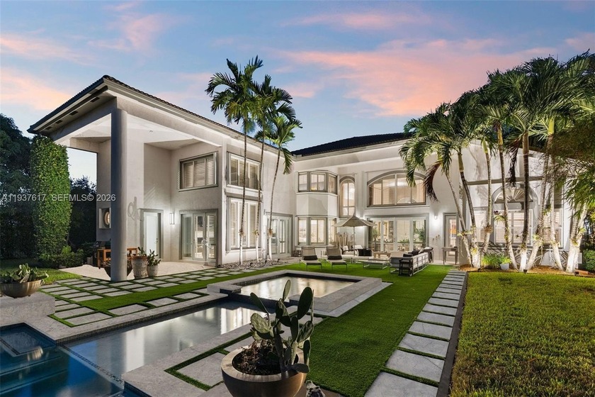 Welcome to Pine Lodge where luxury meets comfort! This 5 bedroom - Beach Home for sale in Davie, Florida on Beachhouse.com