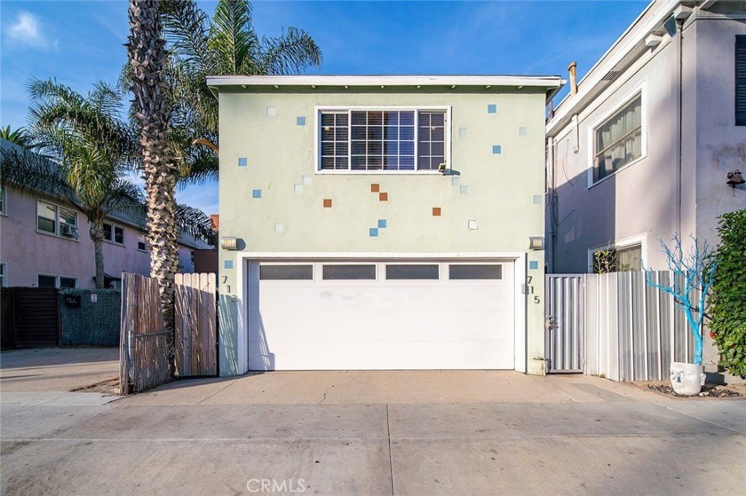 Hidden Gem in the East Arts Village District of Long Beach. This - Beach Townhome/Townhouse for sale in Long Beach, California on Beachhouse.com