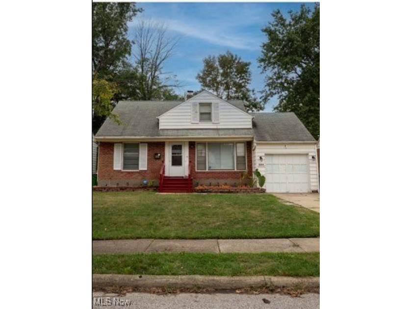 Welcome to this charming 4-bedroom, 1-bath Cape Cod offering 1 - Beach Home for sale in Euclid, Ohio on Beachhouse.com