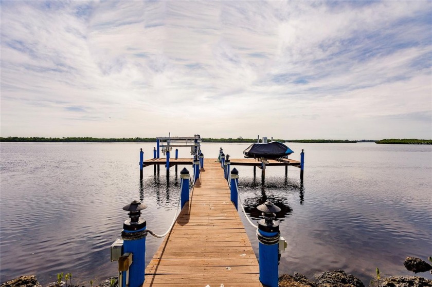 No flooding here!! Check this beauty out!! Even on the river - Beach Home for sale in Punta Gorda, Florida on Beachhouse.com