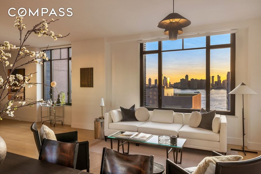 Residence 17E presents a refined two-bedroom, two-bathroom - Beach Condo for sale in New York, New York on Beachhouse.com