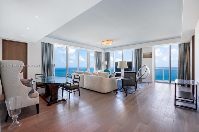 Stunning corner unit in the exclusive Continuum with 3-bed/3 - Beach Condo for sale in Miami Beach, Florida on Beachhouse.com