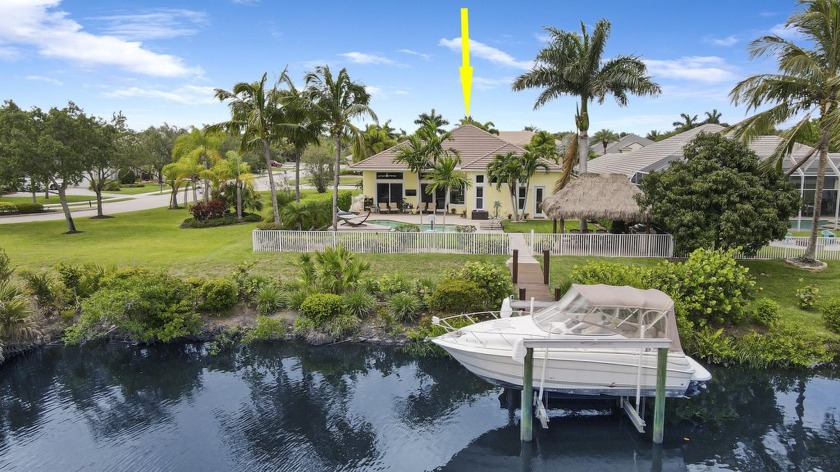 Come see this impressive waterfront pool home located in a gated - Beach Home for sale in Stuart, Florida on Beachhouse.com