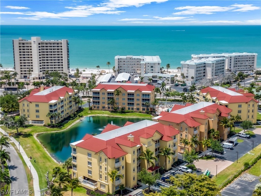 2 bed+den Penthouse condo in Bella Lago with beautiful water - Beach Condo for sale in Fort Myers Beach, Florida on Beachhouse.com