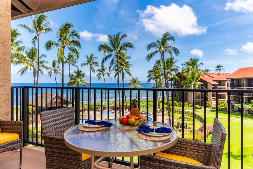 Beautifully remodeled Ocean & Pool View 2 bdrm condo with AC - - Beach Vacation Rentals in Lahaina, Hawaii on Beachhouse.com