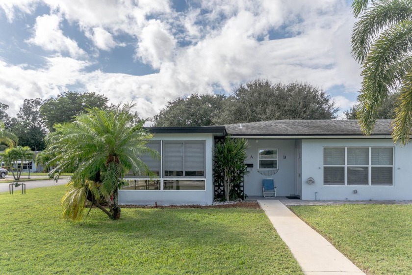 Great Location of this Sunny, Open, Bright, and Airy 2 Bedroom & - Beach Condo for sale in Delray Beach, Florida on Beachhouse.com