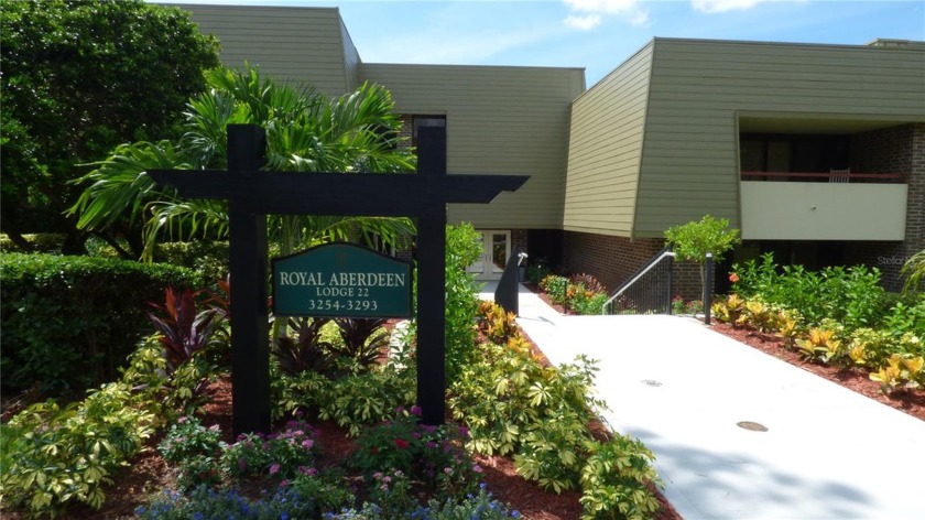 Two Bedroom/Two Bath *C* Unit-This two-door entry Two - Beach Condo for sale in Palm Harbor, Florida on Beachhouse.com