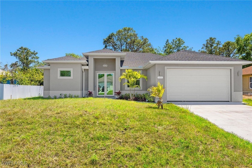 Welcome to your dream home in Lehigh Acres! This stunning - Beach Home for sale in Lehigh Acres, Florida on Beachhouse.com