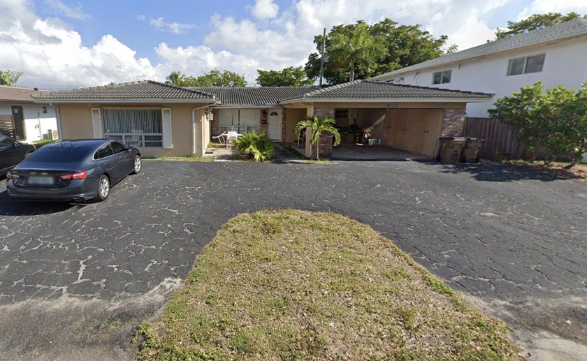 Exceptional investment opportunity in Deerfield Beach! This - Beach Townhome/Townhouse for sale in Deerfield Beach, Florida on Beachhouse.com