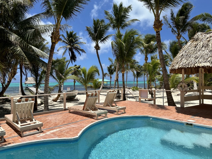 Cozy 2BR Beach Condo w Pool - Family Friendly - Beach Vacation Rentals in San Pedro - North, Belize District on Beachhouse.com