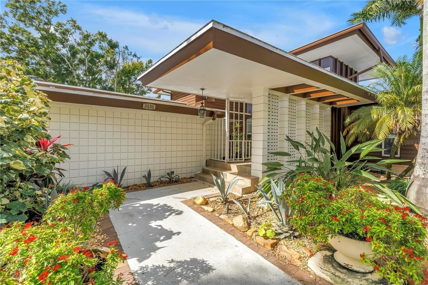 Stunning Architectural Mid-Century Gem on the Vinoy Golf Course - Beach Home for sale in St. Petersburg, Florida on Beachhouse.com