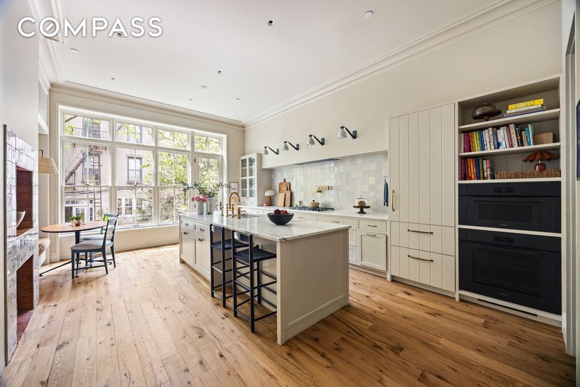 Perfectly positioned on one of the most coveted blocks in - Beach Townhome/Townhouse for sale in Brooklyn, New York on Beachhouse.com