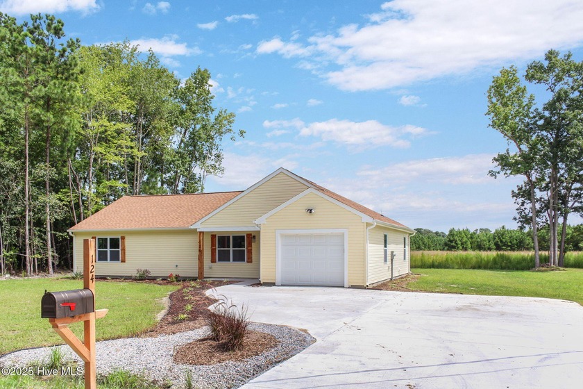 New construction, 3 BR/2 BA 1,424 sq. ft., one car garage home - Beach Home for sale in Hertford, North Carolina on Beachhouse.com