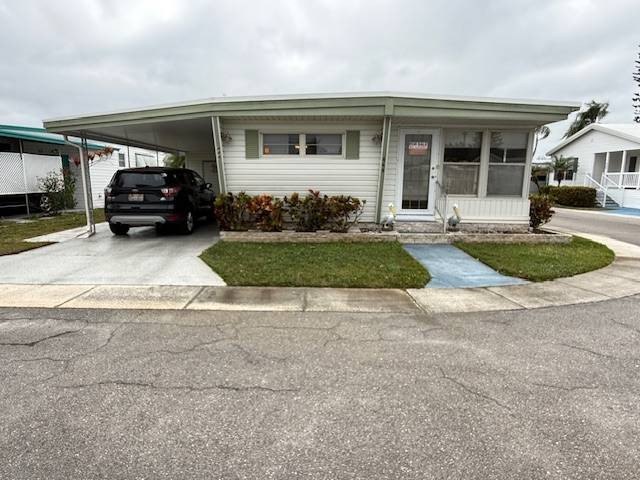 Welcome to your slice of sunshine in the heart of Lake Haven - Beach Home for sale in Dunedin, Florida on Beachhouse.com