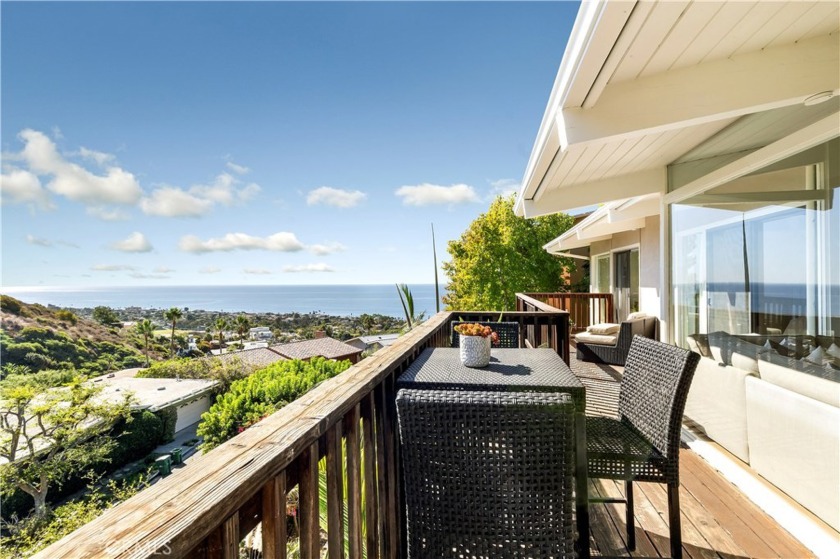 1214 Anacapa offers an amazing chance to own a home in the - Beach Home for sale in Laguna Beach, California on Beachhouse.com