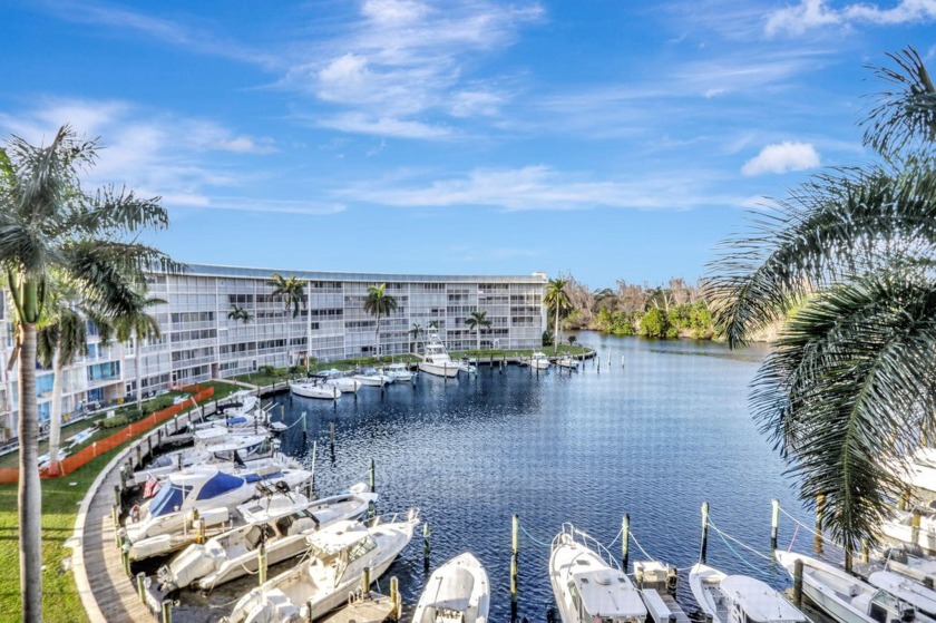 Stunning opportunity to enjoy direct views of harbor and marina - Beach Condo for sale in Deerfield Beach, Florida on Beachhouse.com