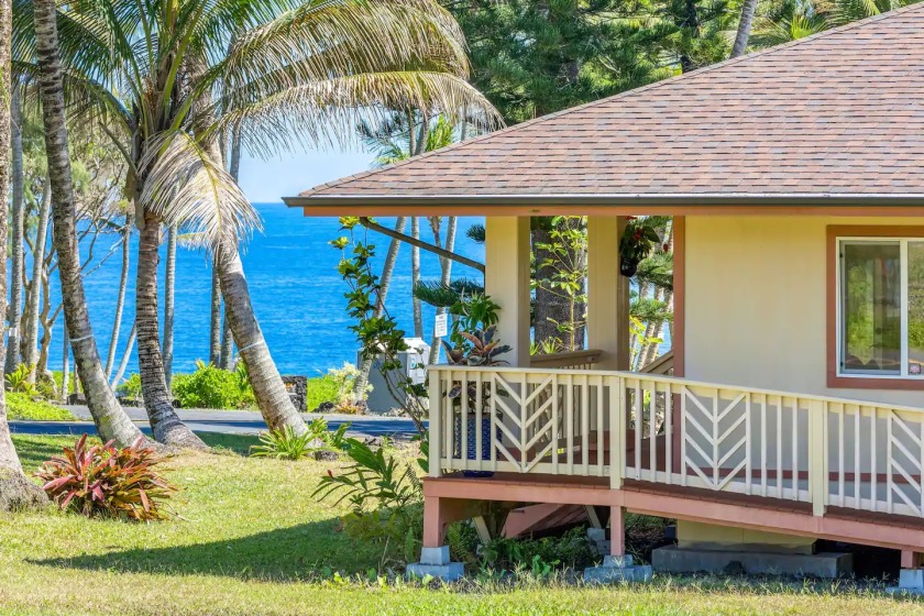 Moana Imaku - Ocean View Home w ADA - Beach Vacation Rentals in Pahoa, Hawaii on Beachhouse.com