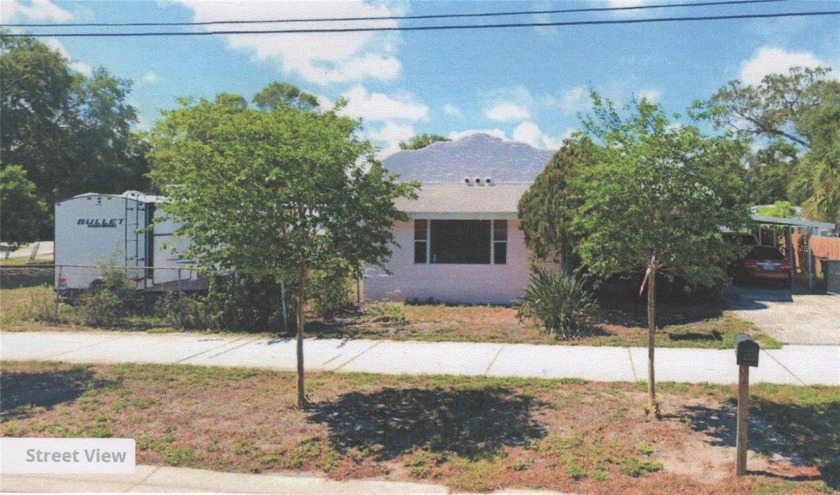 Spacious 3/2/2C/1404sf home on a2 lots (possible sub-divide) - Beach Home for sale in Largo, Florida on Beachhouse.com