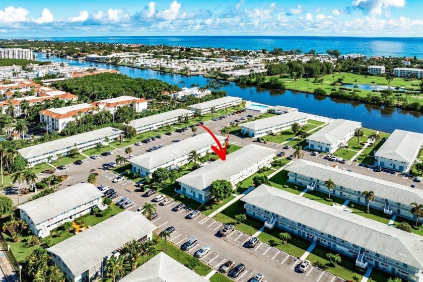 Incredible value in a waterfront community! This cozy - Beach Condo for sale in Boynton Beach, Florida on Beachhouse.com