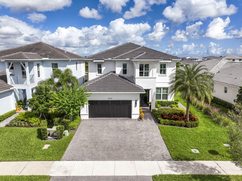 Welcome to this stunning 2021-built Torrance model in Windgate - Beach Home for sale in Palm Beach Gardens, Florida on Beachhouse.com