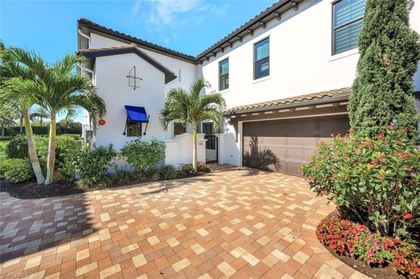 Back on the market in Talis Park!   Updated with fresh, modern - Beach Condo for sale in Naples, Florida on Beachhouse.com