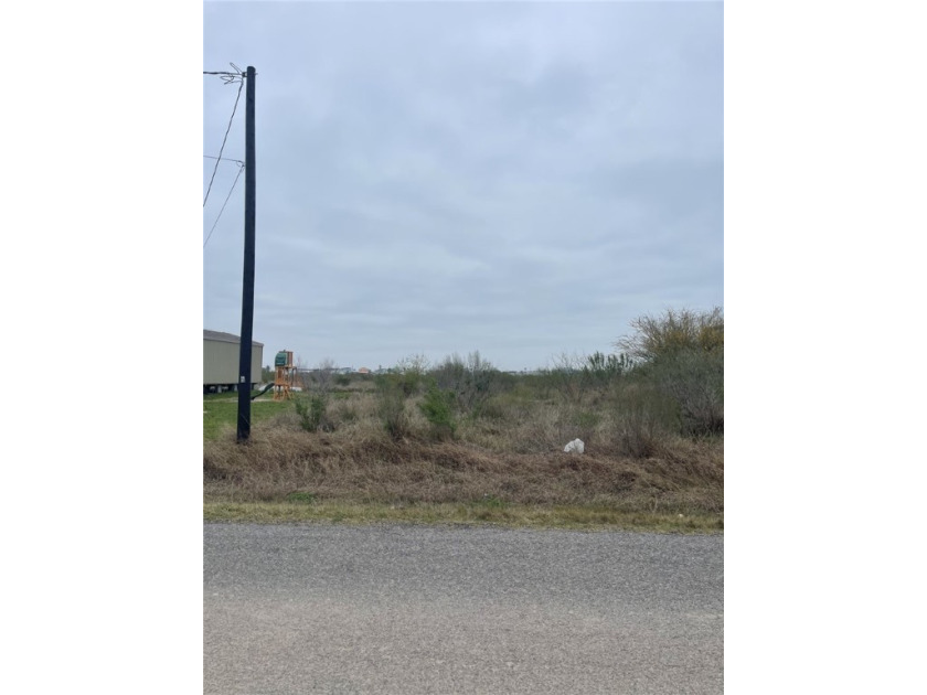 Fast growing area, only minutes from Rockport. Build a weekend - Beach Lot for sale in Rockport, Texas on Beachhouse.com