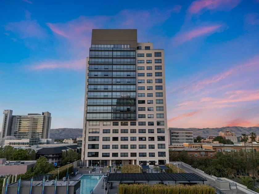Welcome to your dream home in the sky! This stunning 2-bedroom - Beach Condo for sale in San Jose, California on Beachhouse.com