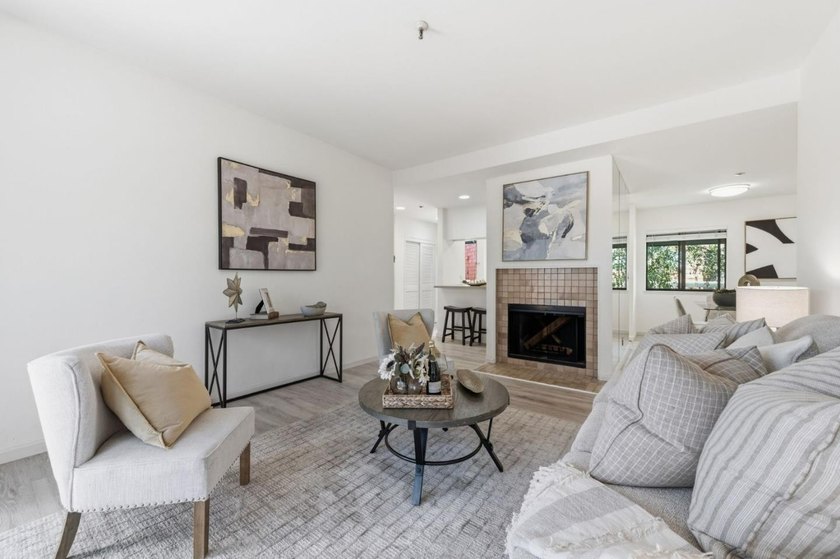 Located among award-winning Palo Alto schools, tucked away in a - Beach Condo for sale in Palo Alto, California on Beachhouse.com