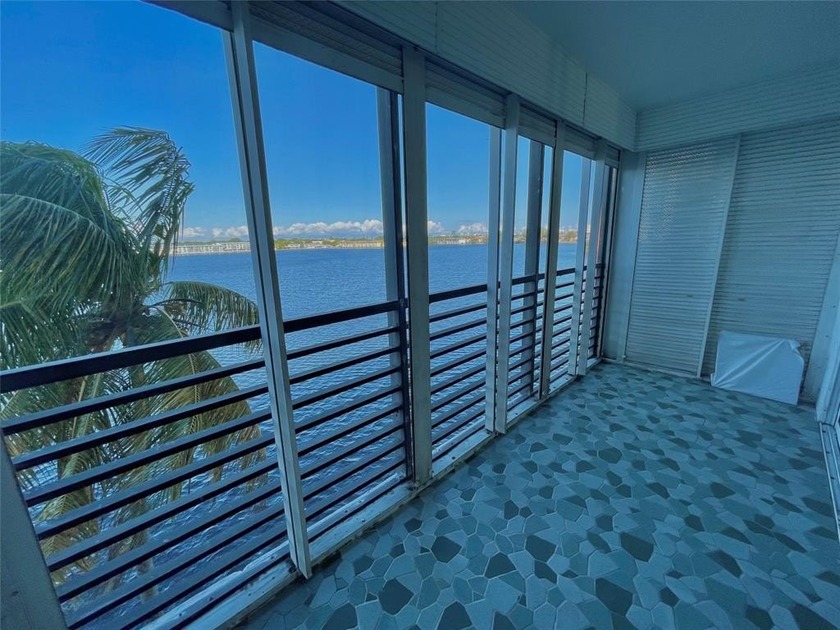 WOW! What a view! Don't miss an opportunity to own this large 1 - Beach Condo for sale in Miami, Florida on Beachhouse.com