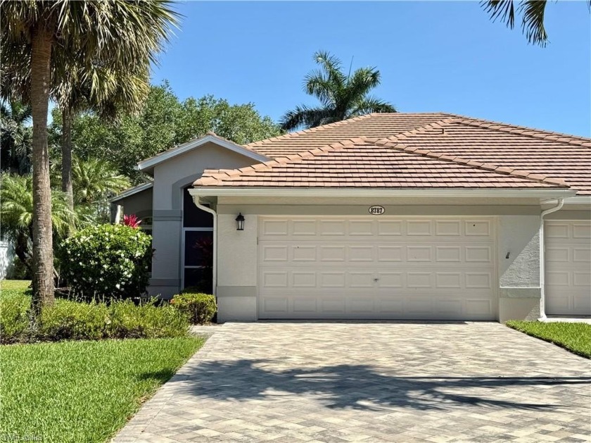 GREAT Price on Villa located in Naples Heritage.  Golf - Beach Home for sale in Naples, Florida on Beachhouse.com