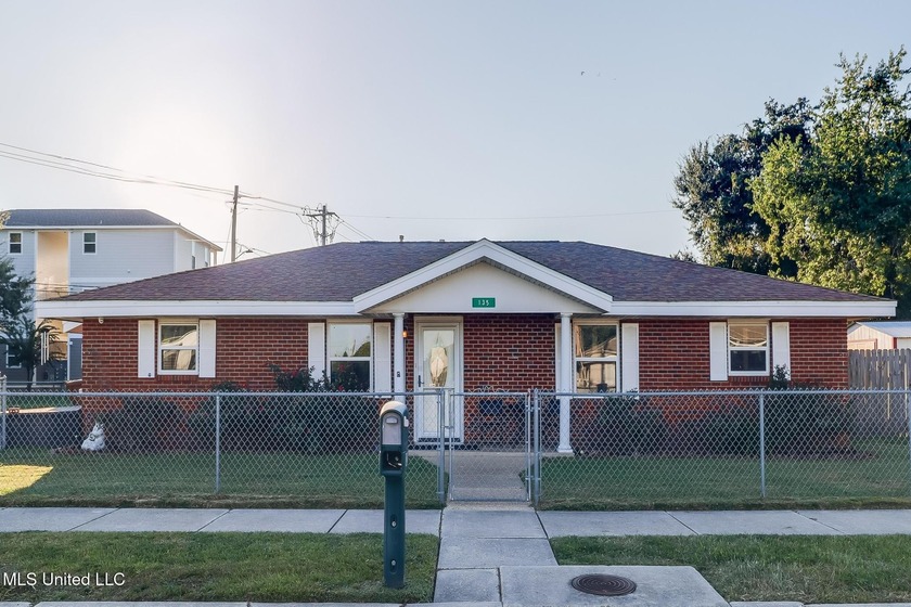 Welcome home to this sweet Biloxi brick abode...only a block - Beach Home for sale in Biloxi, Mississippi on Beachhouse.com