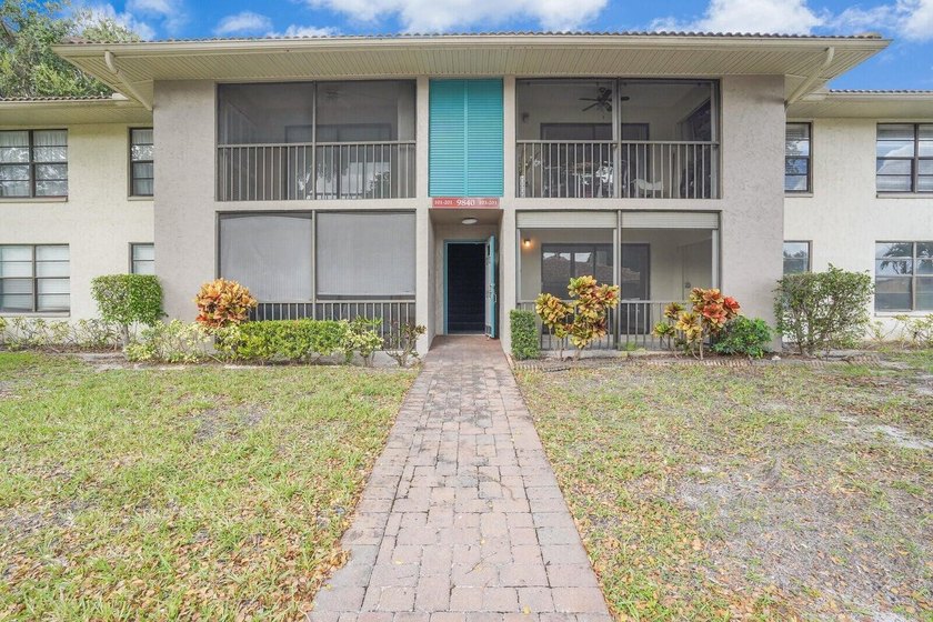 Come see this beautifully updated 2BR/2BA,condo in the desirable - Beach Condo for sale in Boynton Beach, Florida on Beachhouse.com