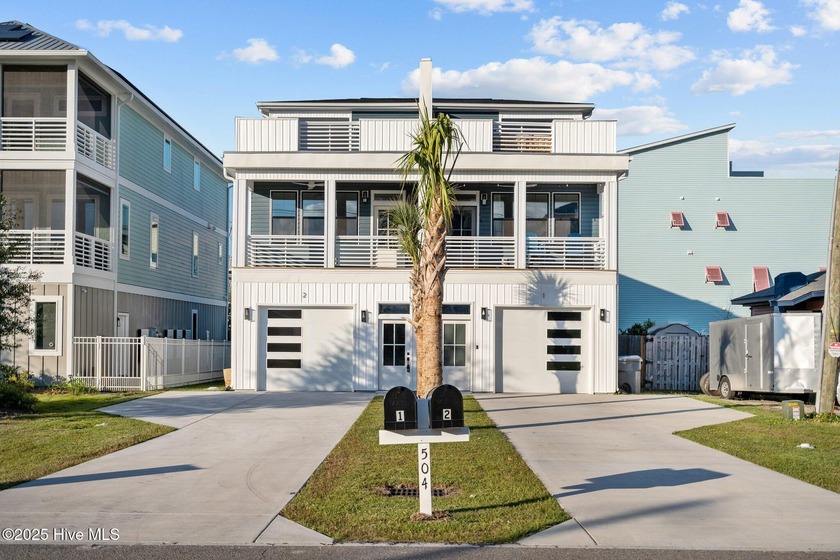 Stunning 3 bed/2.5 bath townhome - Just 3 blocks from the beach! - Beach Townhome/Townhouse for sale in Carolina Beach, North Carolina on Beachhouse.com