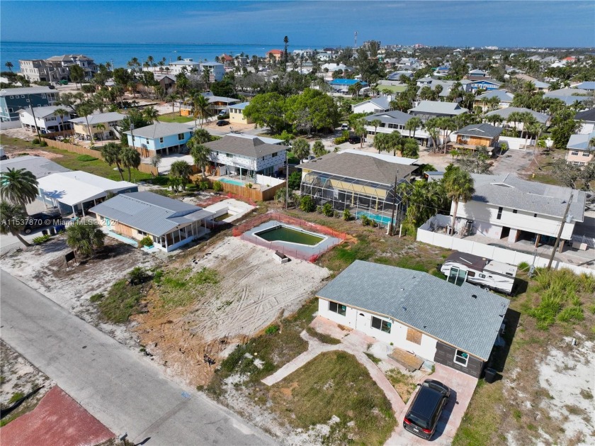 Fort Myers Beach! Single-family POOL lot on the island is just a - Beach Lot for sale in Fort Myers, Florida on Beachhouse.com