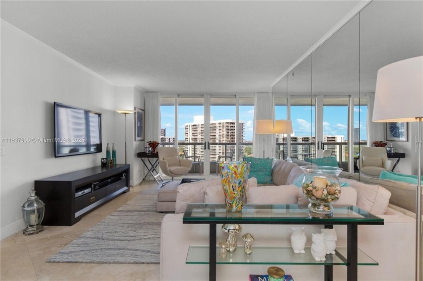 EXQUISITE 2-BEDROOM, 2-BATH IN THE PRESTIGIOUS SOUTH TOWER AT - Beach Condo for sale in Aventura, Florida on Beachhouse.com