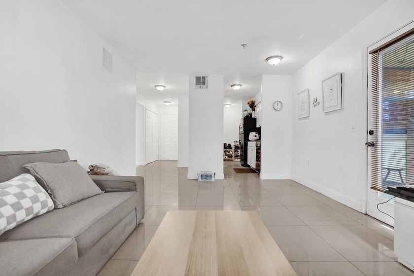 Welcome to your urban oasis at Boynton Landings! This 2-bed - Beach Condo for sale in Boynton Beach, Florida on Beachhouse.com